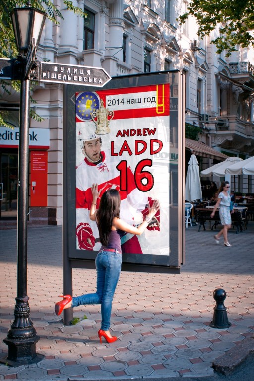 Andrew Ladd has become a fan favorite, especially with the women, in Moscow.